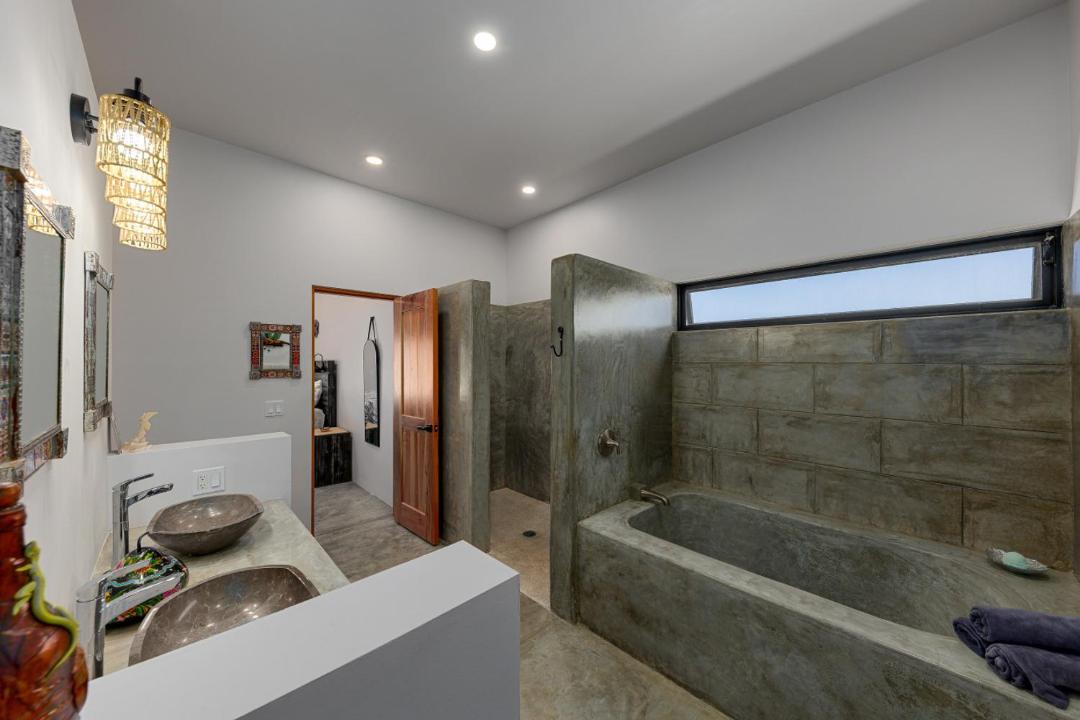 Photo of Bathroom in Los Barriles