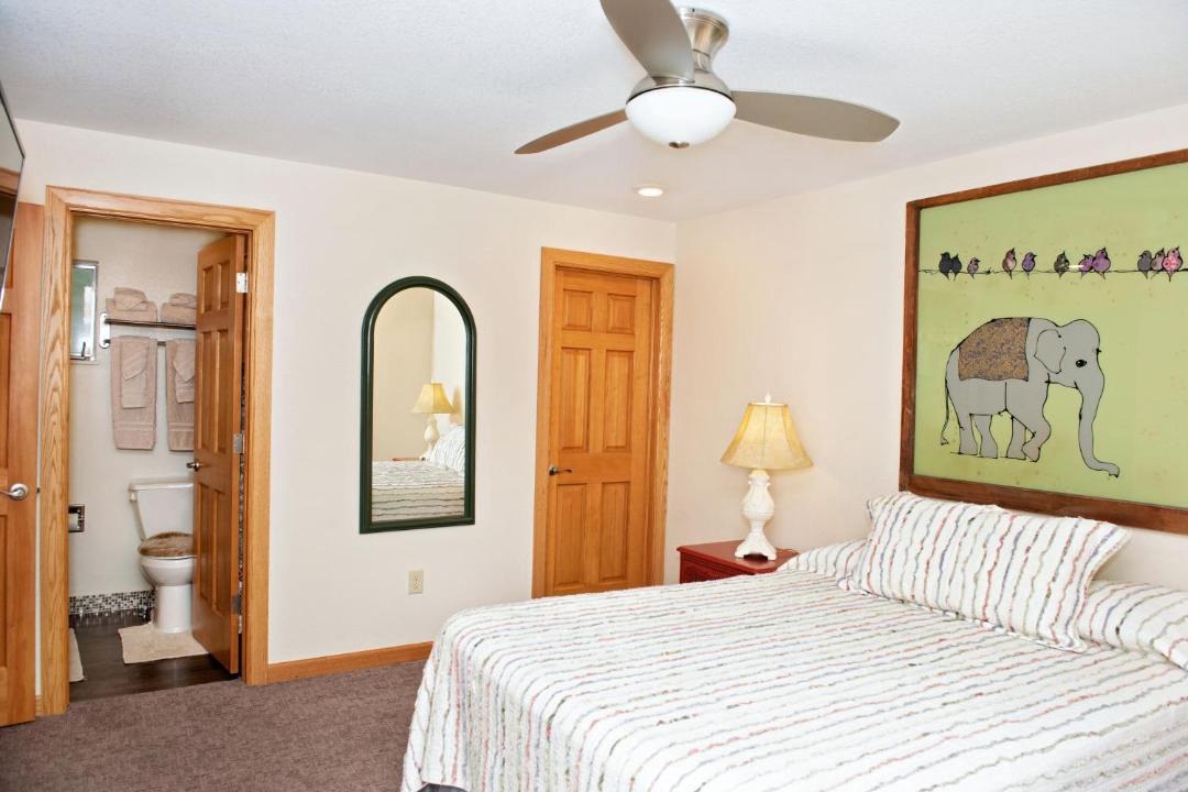 Photo of Bedroom in Manitou Springs