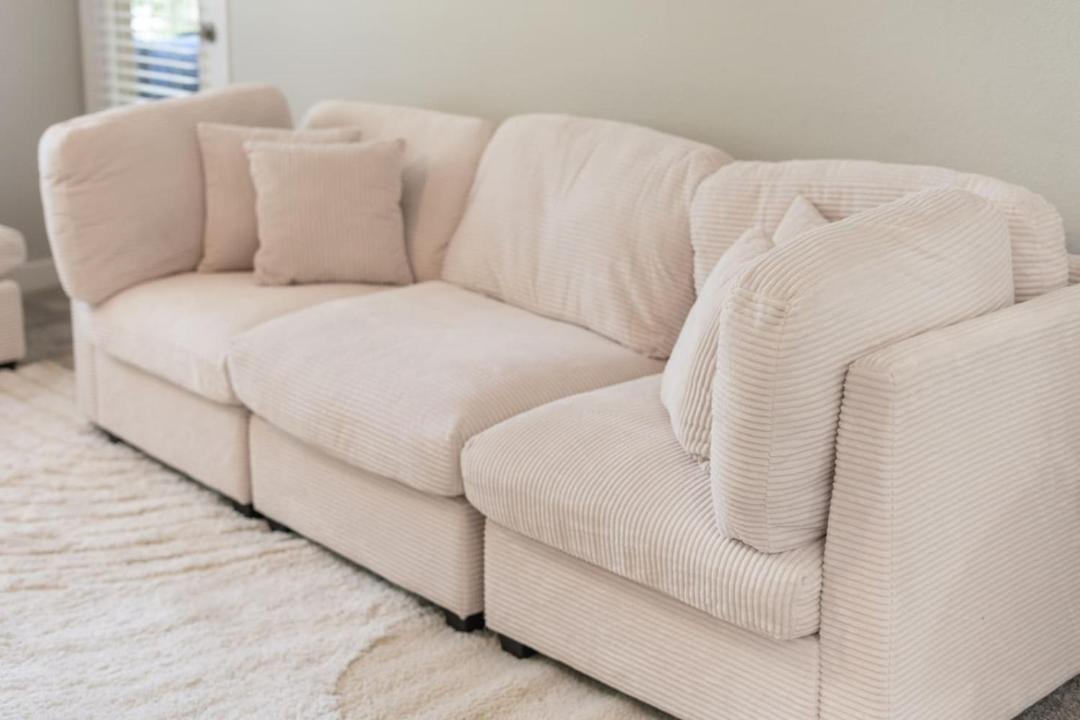 Photo of Livingroom in McDowell Mountain Apartments