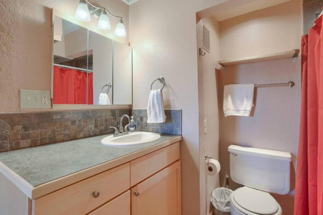 Photo of Bathroom in Wildernest