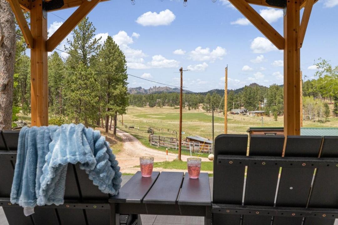 Photo of Others in Custer
