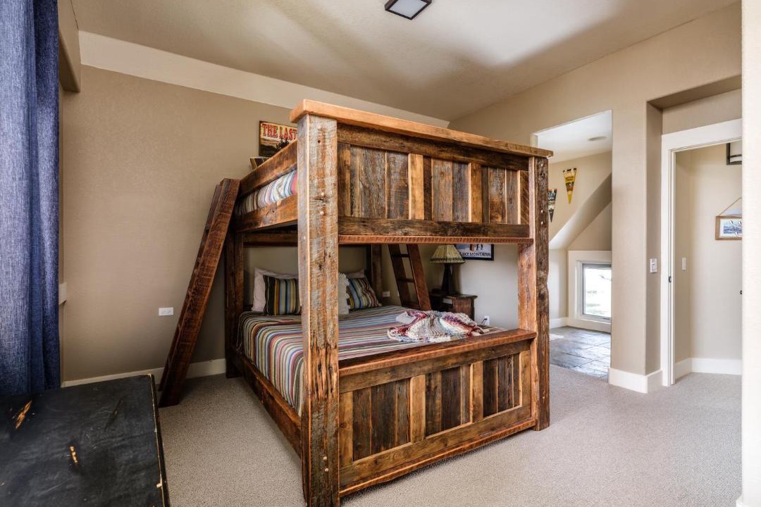 Photo of Bedroom in Saddle Ridge