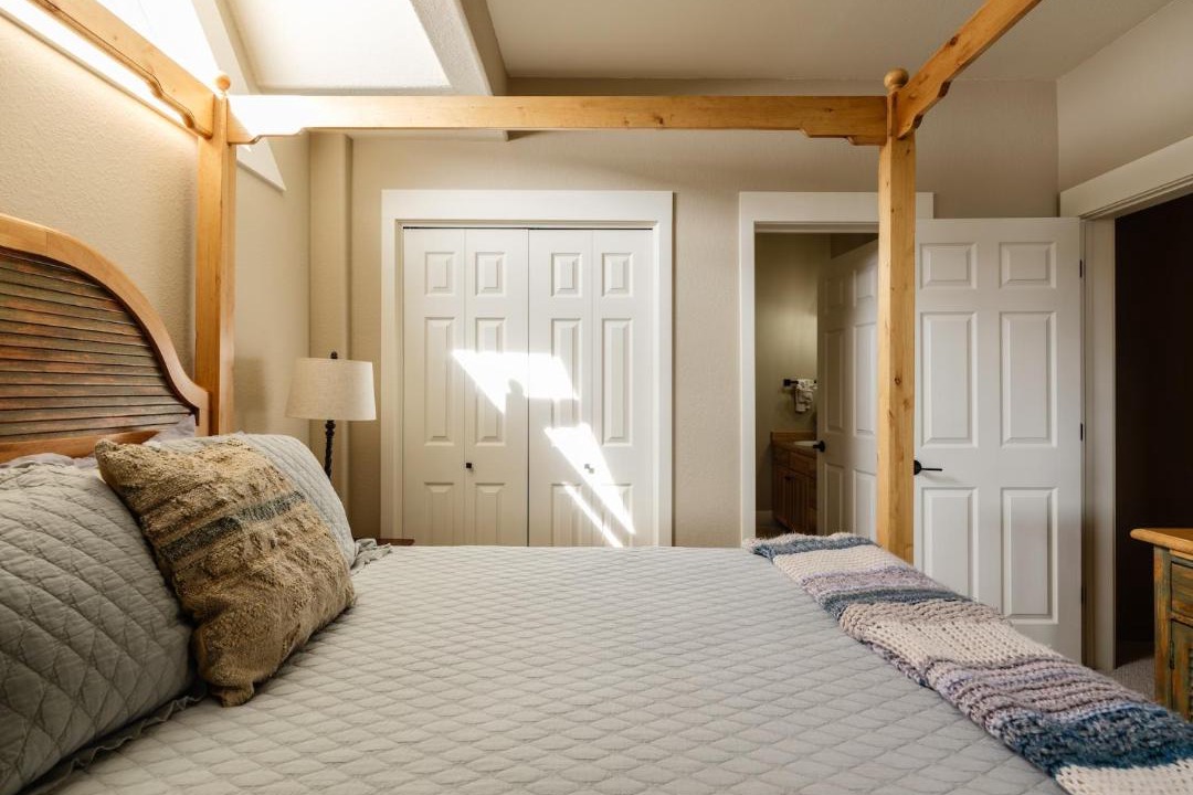 Photo of Bedroom in Saddle Ridge