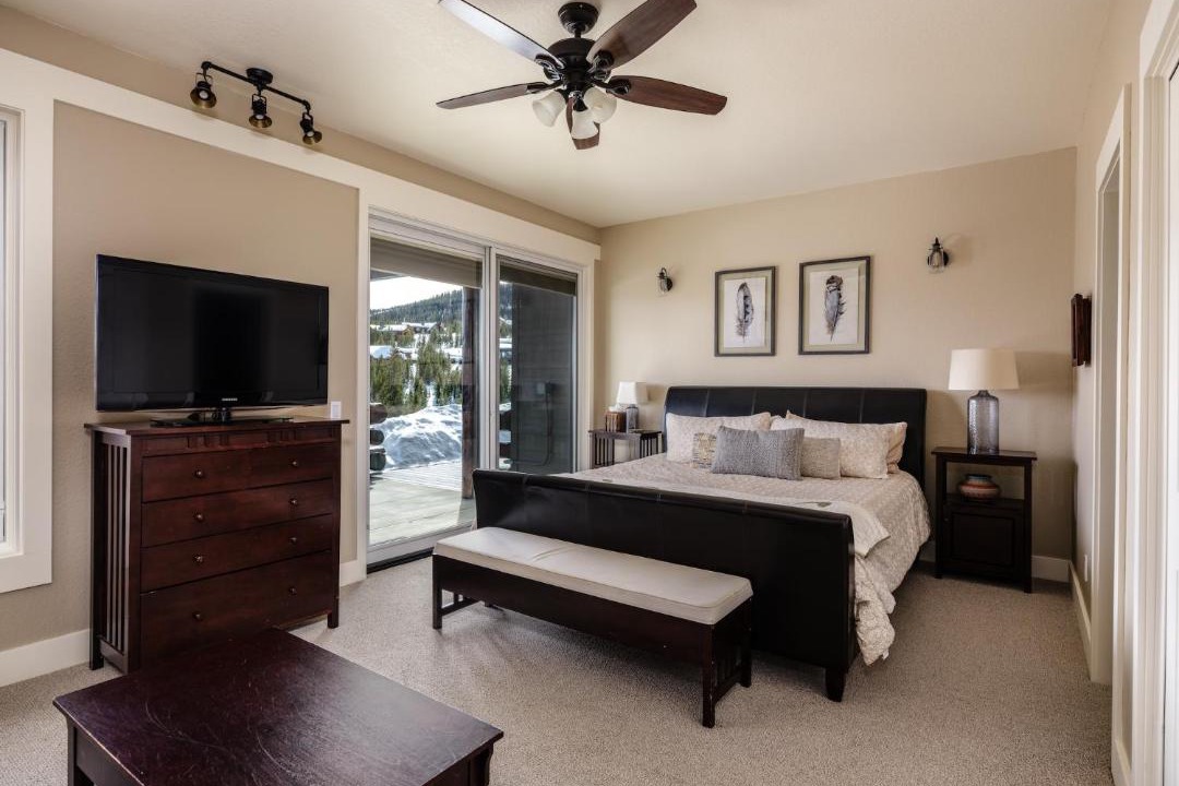 Photo of Bedroom in Saddle Ridge