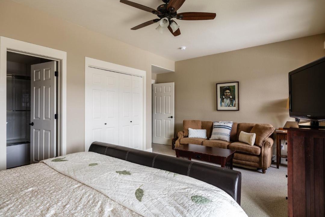 Photo of Bedroom in Saddle Ridge
