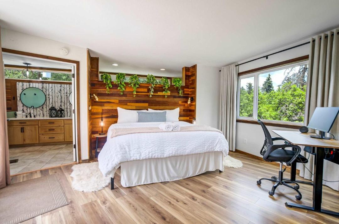 Photo of Bedroom in Broadmoor