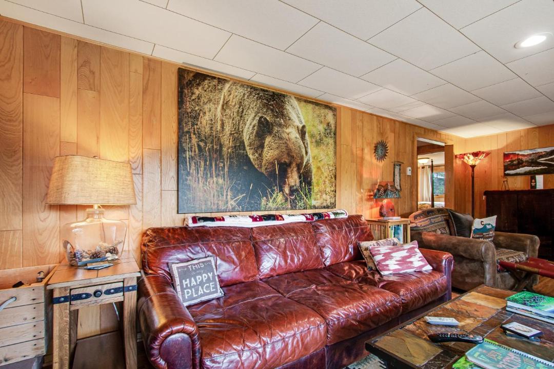 Photo of Livingroom in Estes Park