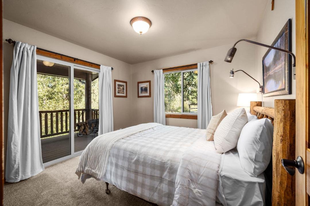 Photo of Bedroom in Columbia Falls