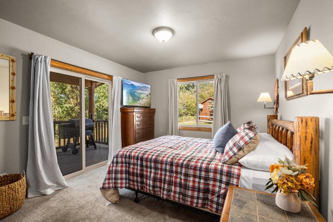 Photo of Bedroom in Columbia Falls