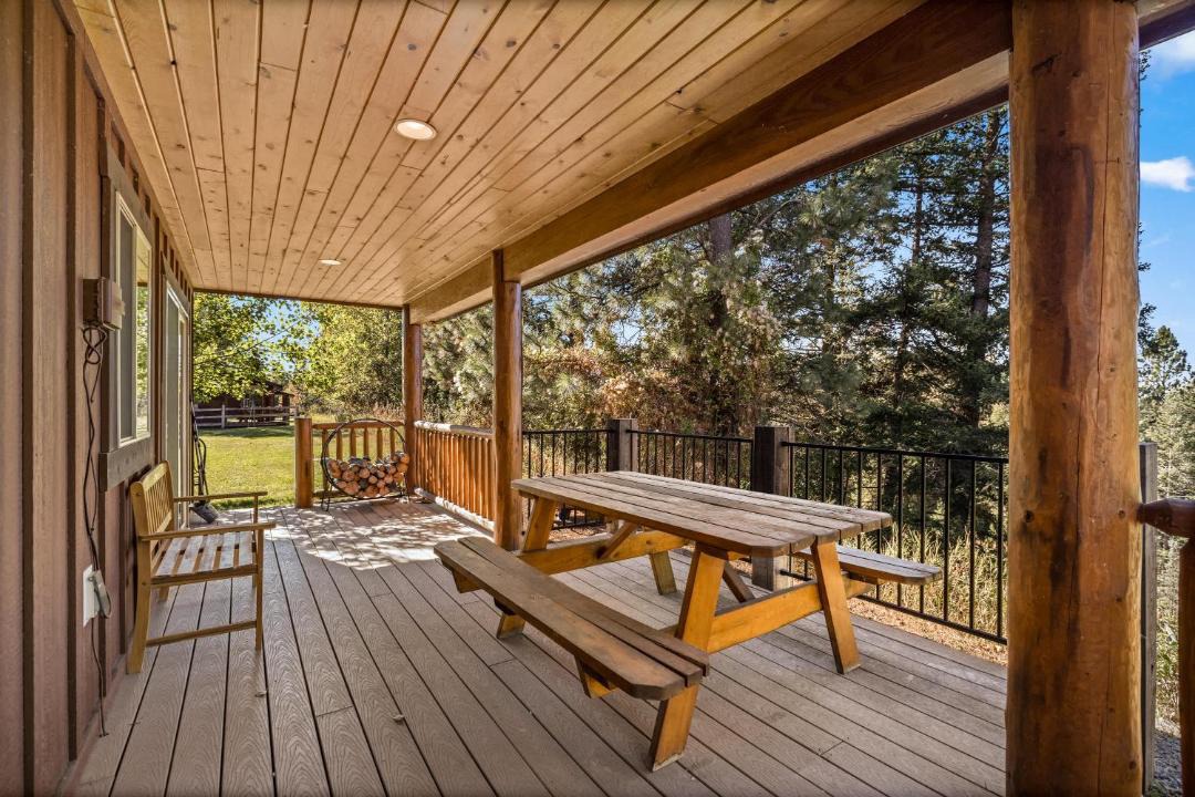 Photo of Patio Balcony in Columbia Falls