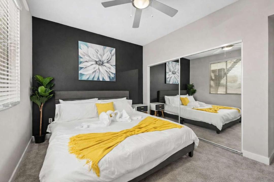 Photo of Bedroom in McDowell Mountain Apartments