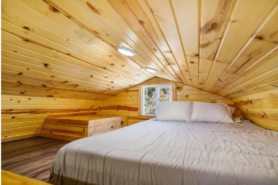 Photo of Bedroom in Ashland