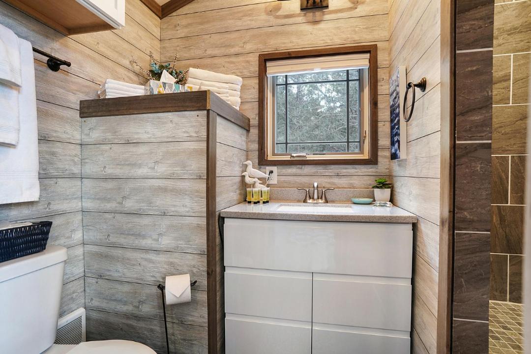Photo of Bathroom in Ashland