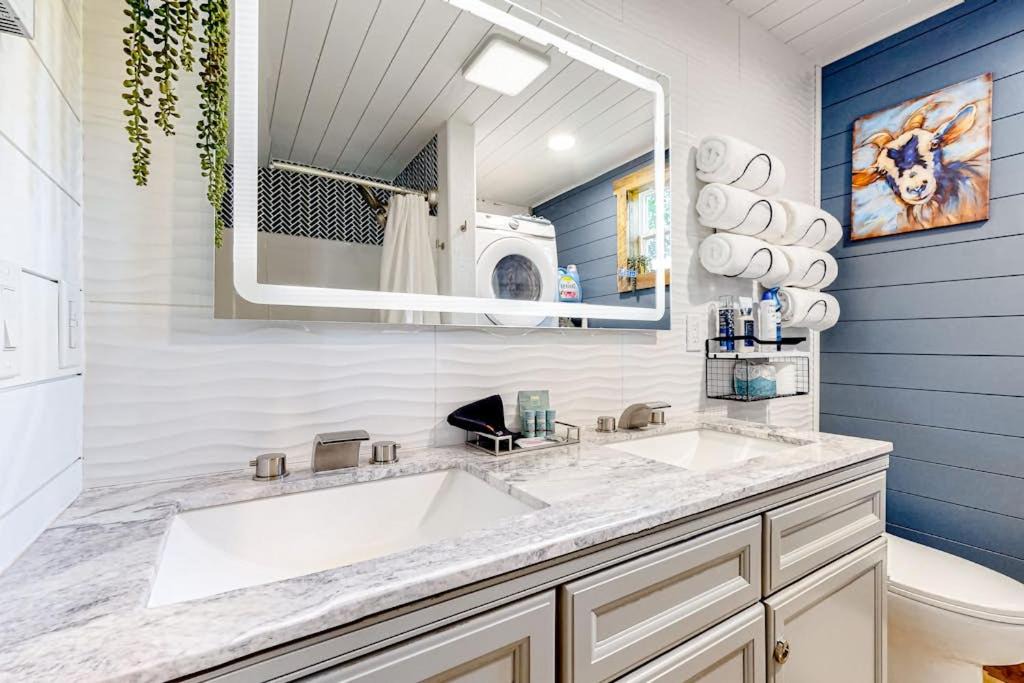 Photo of Bathroom in Evergreen