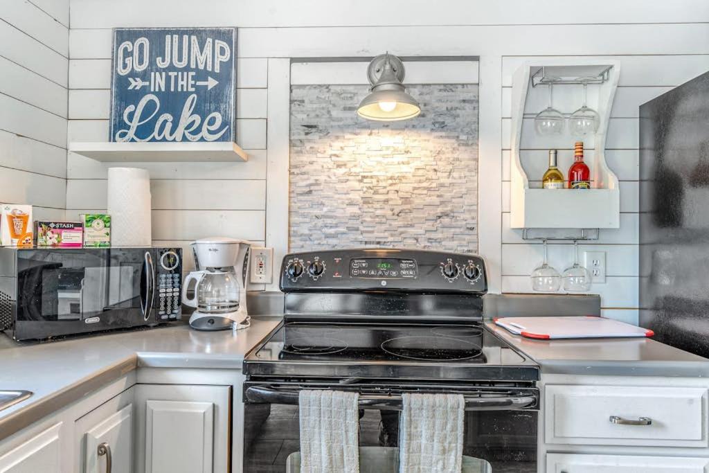 Photo of Kitchen in Woods Bay