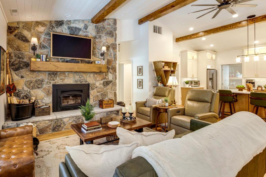 Photo of Livingroom in Lava Hot Springs