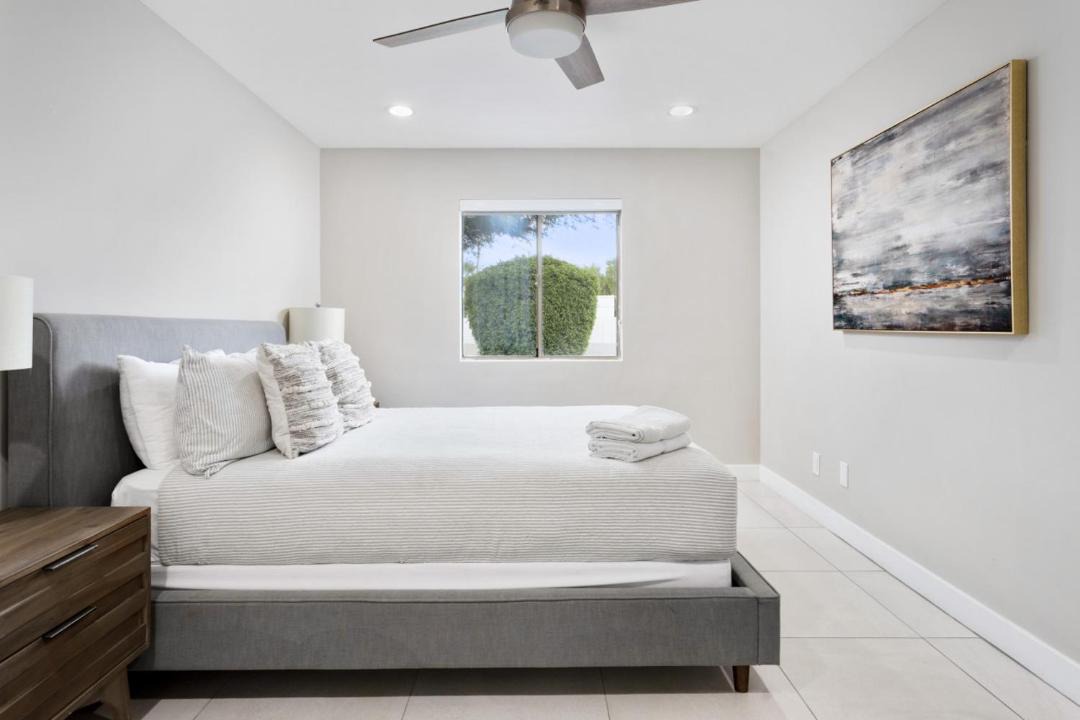 Photo of Bedroom in Sweetwater Street East