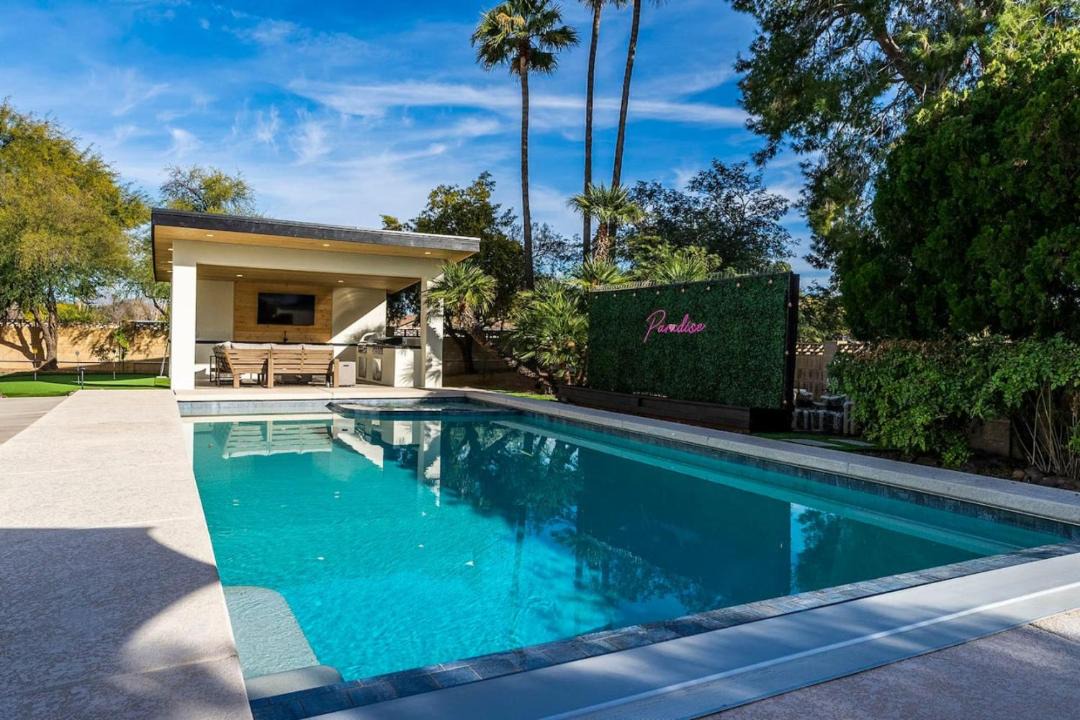 Photo of Others in Paradise Valley Village