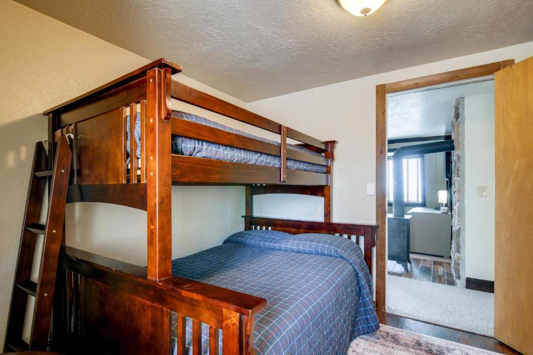 Photo of Bedroom in Fish Lake