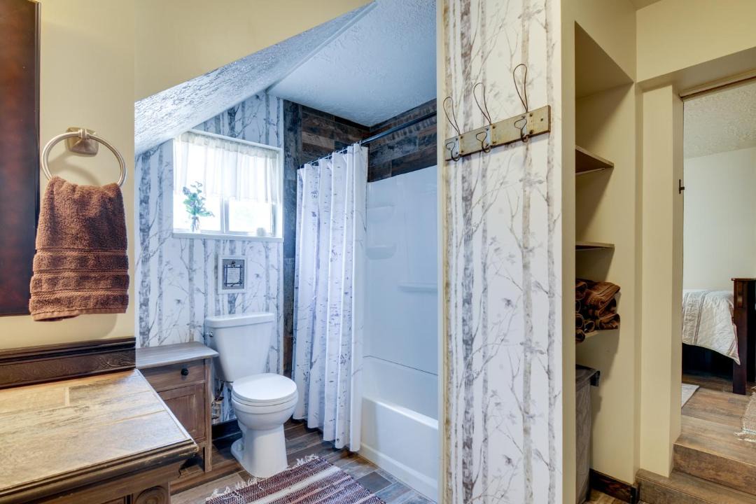 Photo of Bathroom in Fish Lake