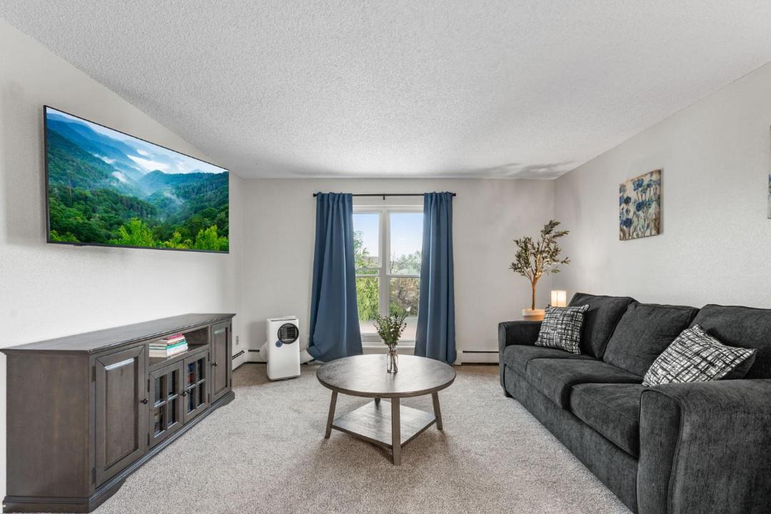 Photo of Livingroom in Cheyenne Meadows