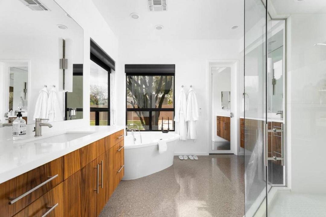 Photo of Bathroom in Paradise Valley Village