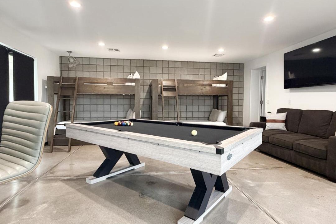 Photo of Livingroom in Paradise Valley Village