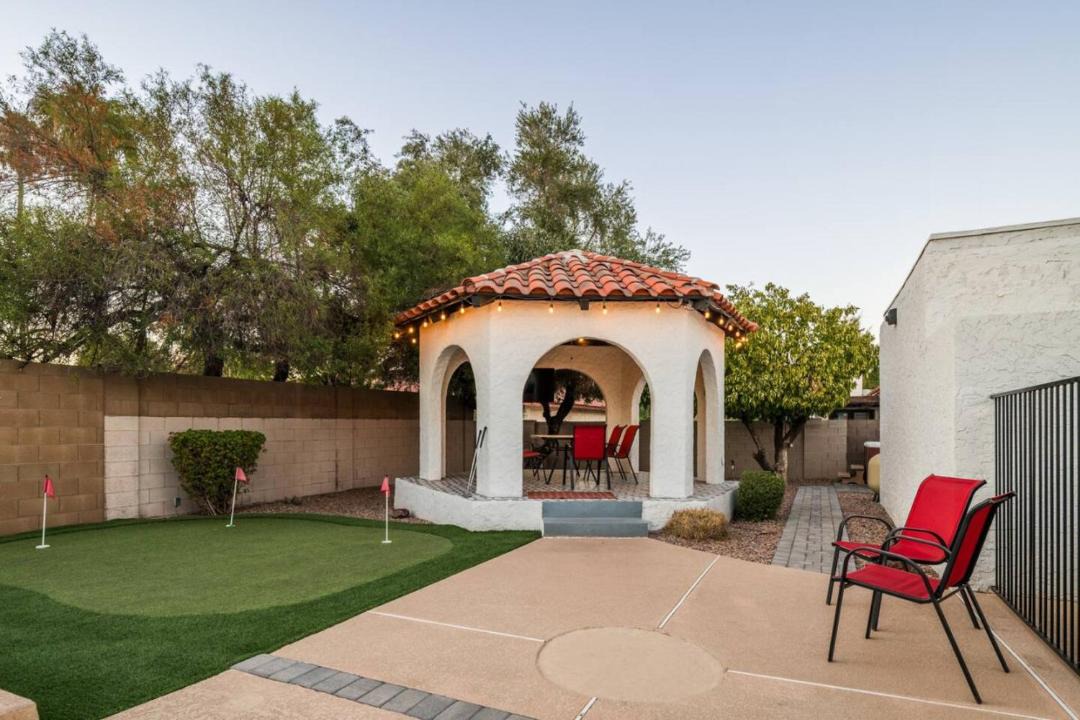 Photo of Patio Balcony in North Mountain