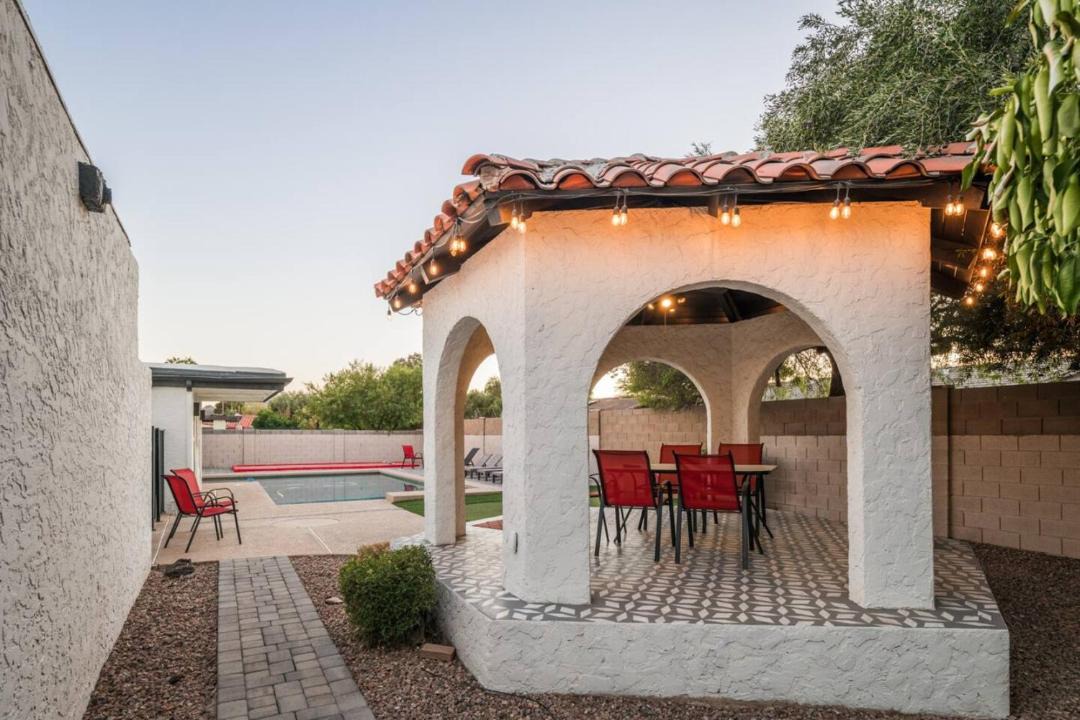Photo of Patio Balcony in North Mountain