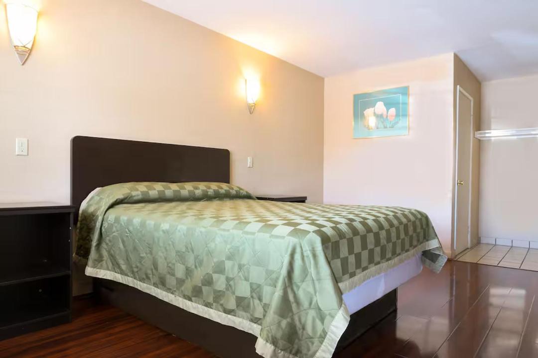 Photo of Bedroom in Walnut Valley