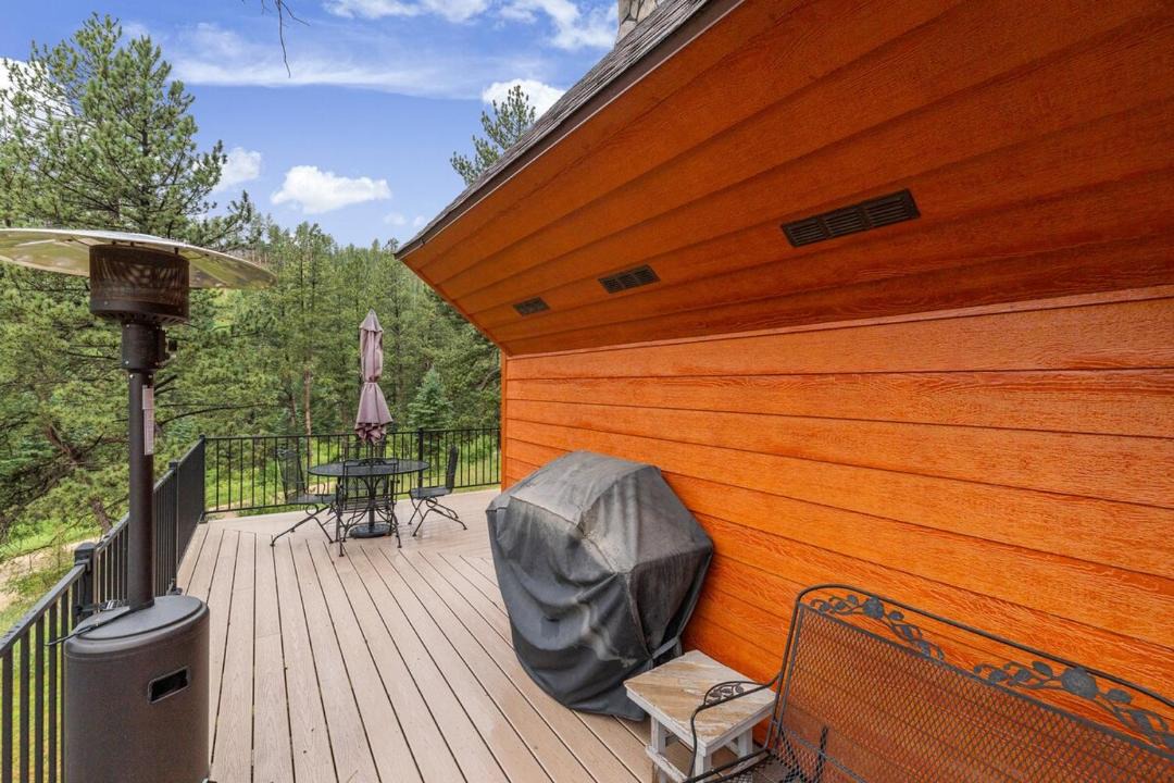 Photo of Patio Balcony in Hill City