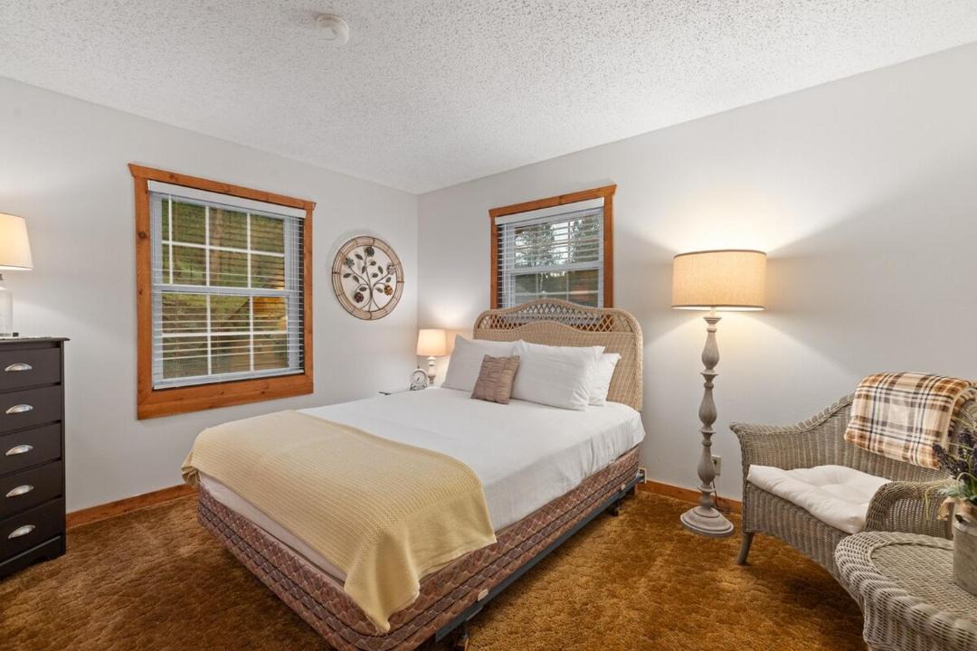 Photo of Bedroom in Hill City