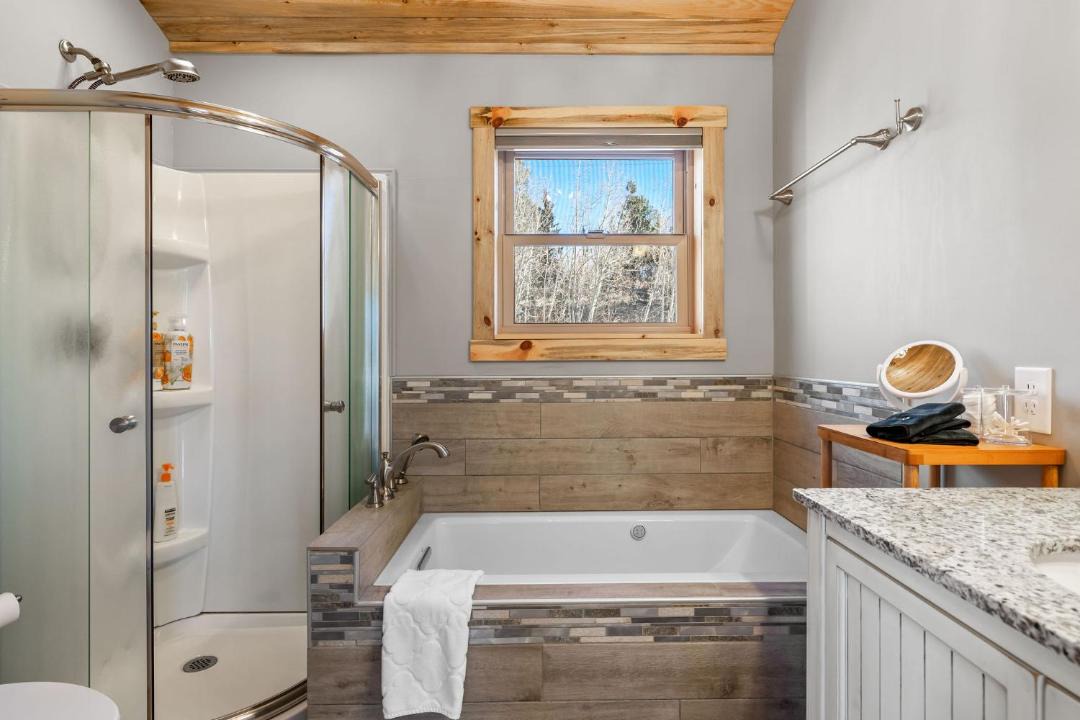 Photo of Bathroom in Indian Mountain