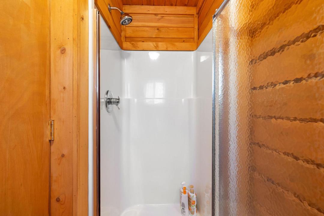 Photo of Bathroom in Indian Mountain