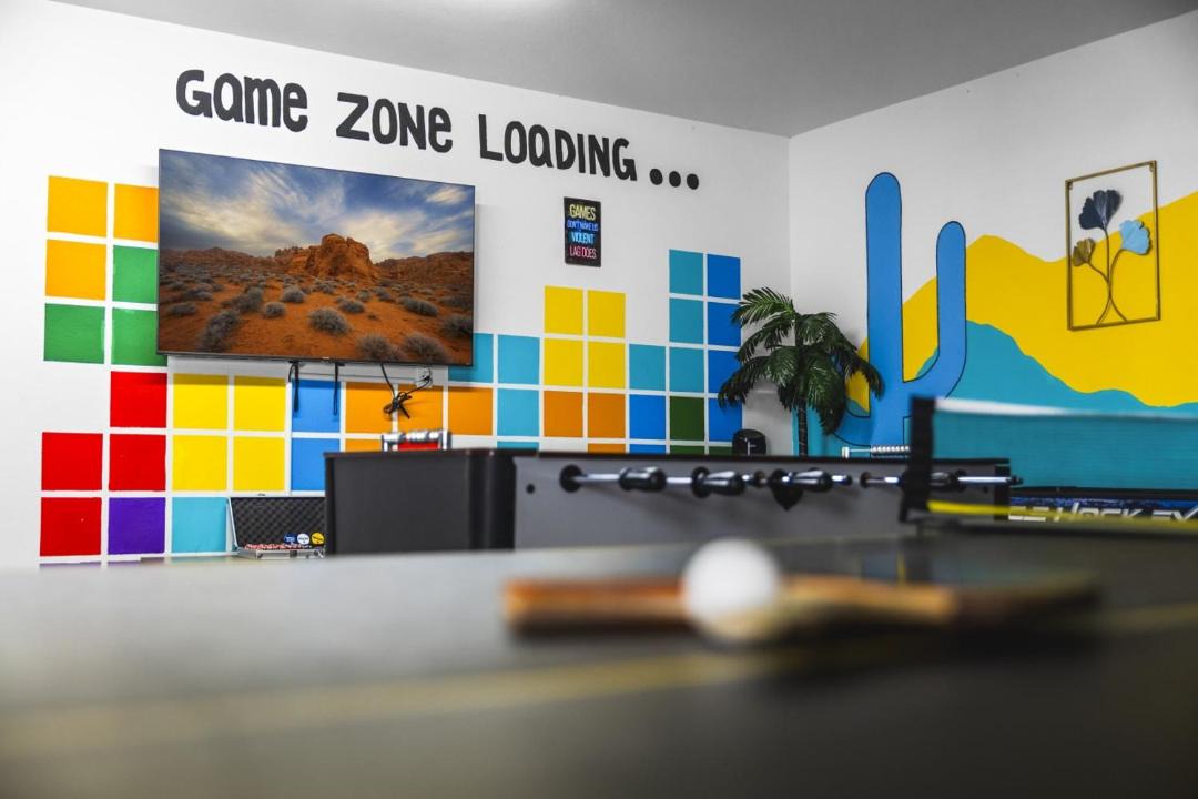 Photo of Livingroom in Sunridge Estates