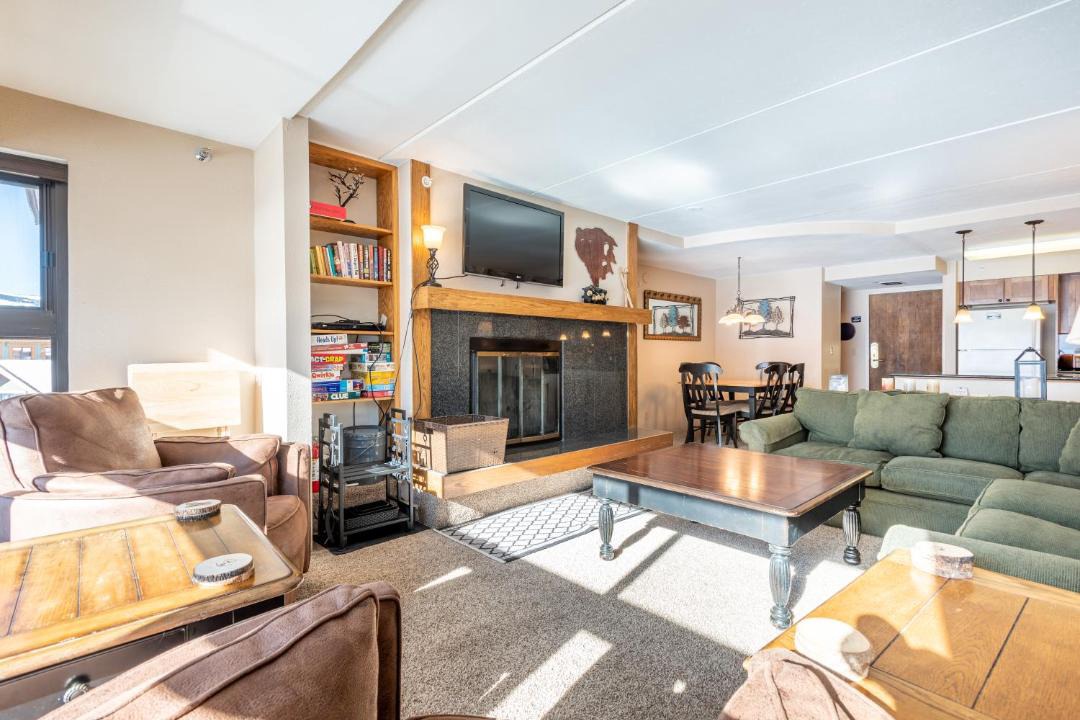 Photo of Livingroom in Copper Mountain Village