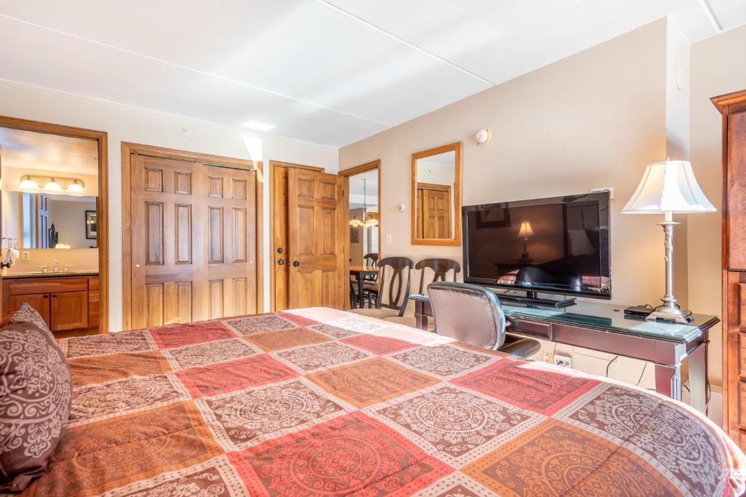 Photo of Bedroom in Copper Mountain Village