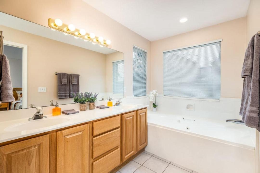 Photo of Bathroom in Cottonwood Heights