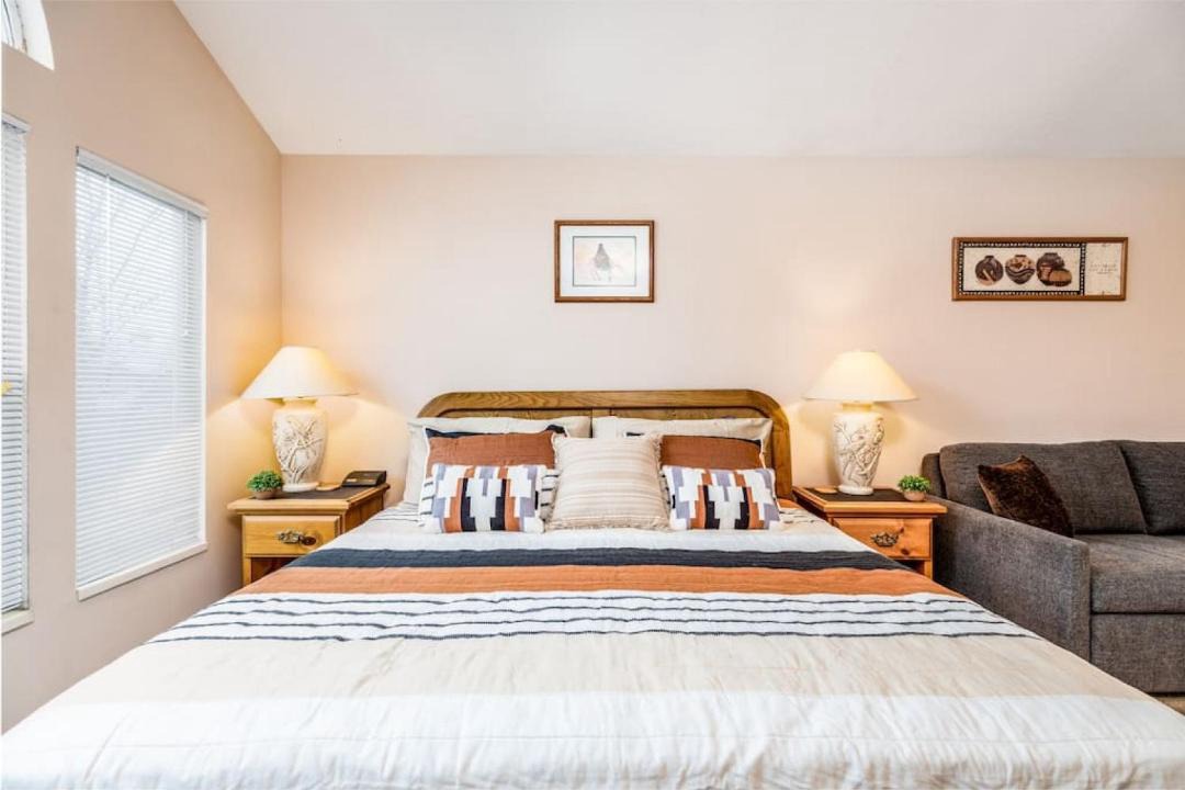 Photo of Bedroom in Cottonwood Heights