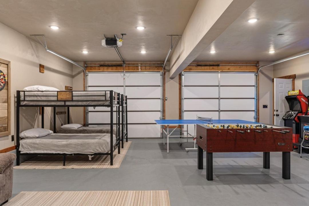 Photo of Bedroom in Island Park