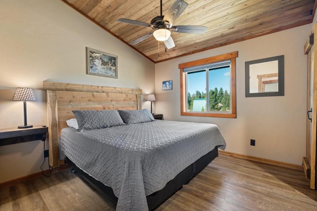 Photo of Bedroom in Island Park