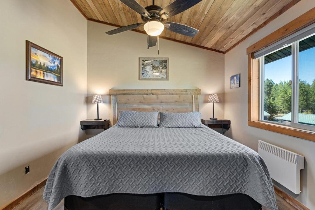 Photo of Bedroom in Island Park