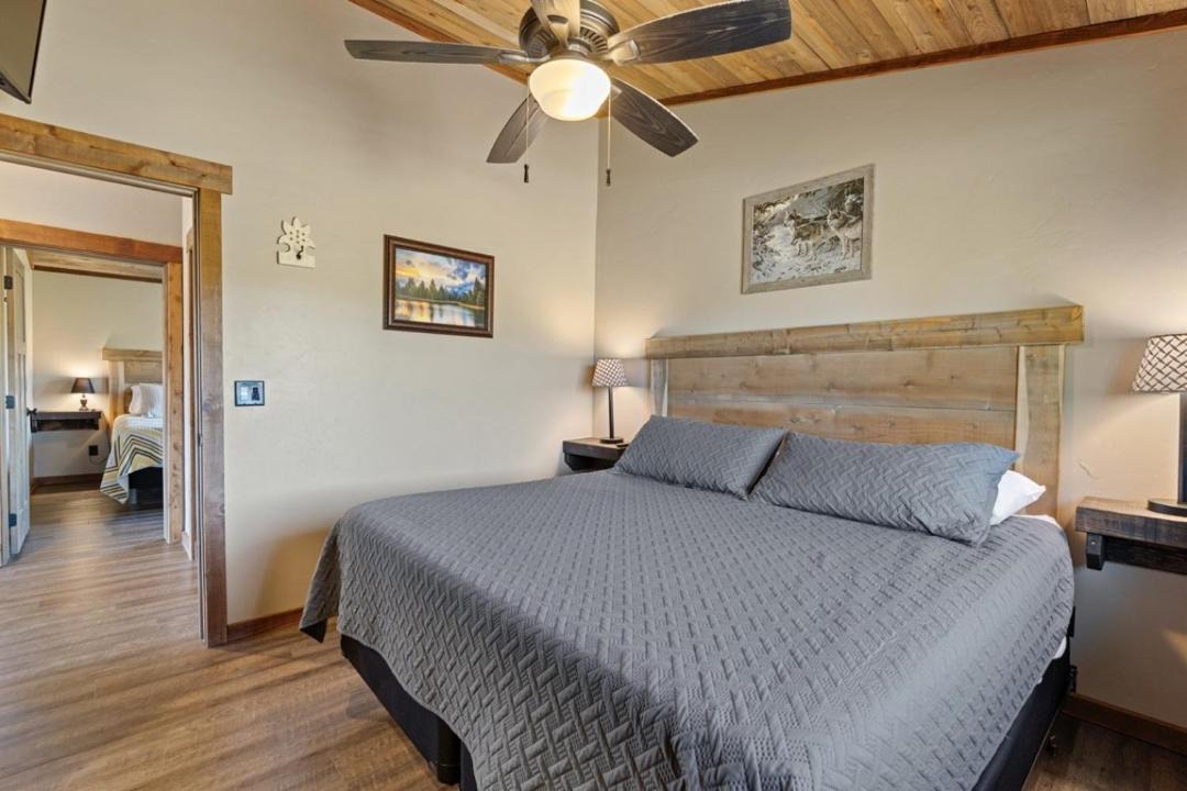 Photo of Bedroom in Island Park