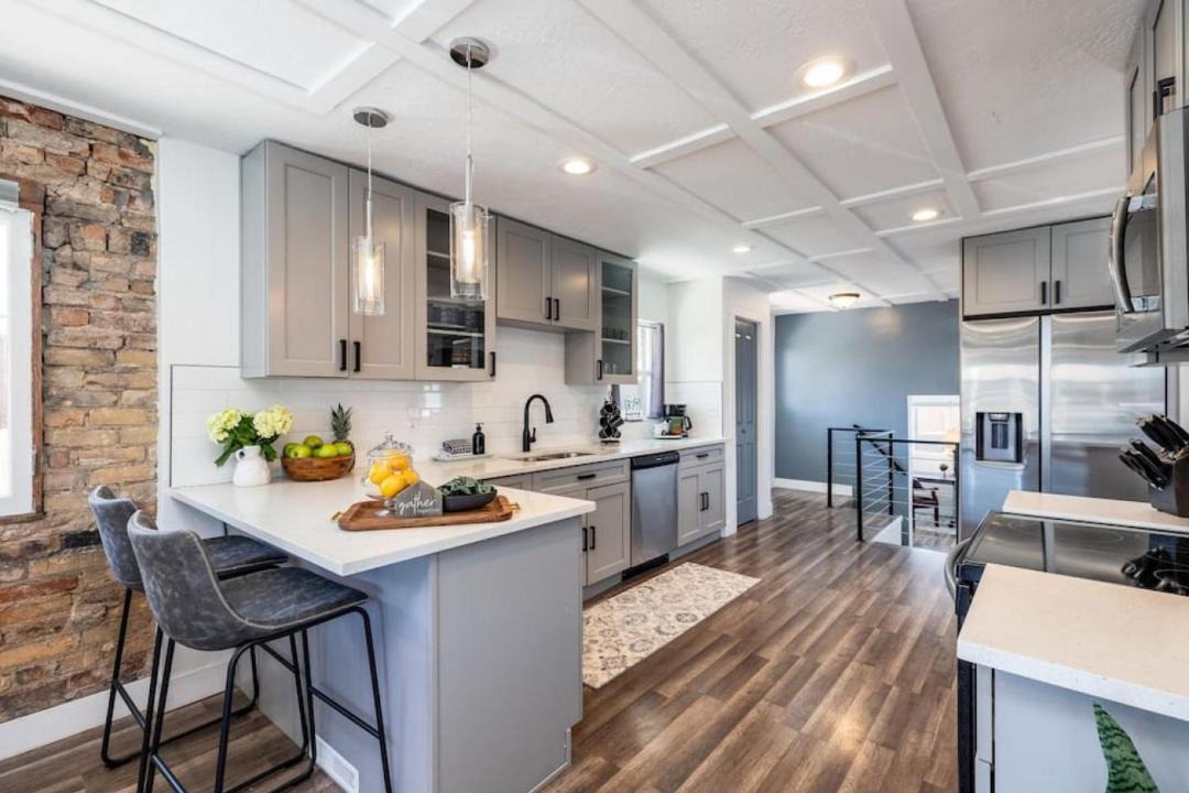Photo of Kitchen in People's Freeway