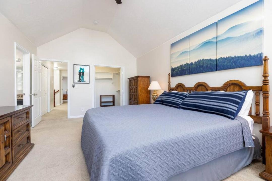 Photo of Bedroom in Cottonwood Heights