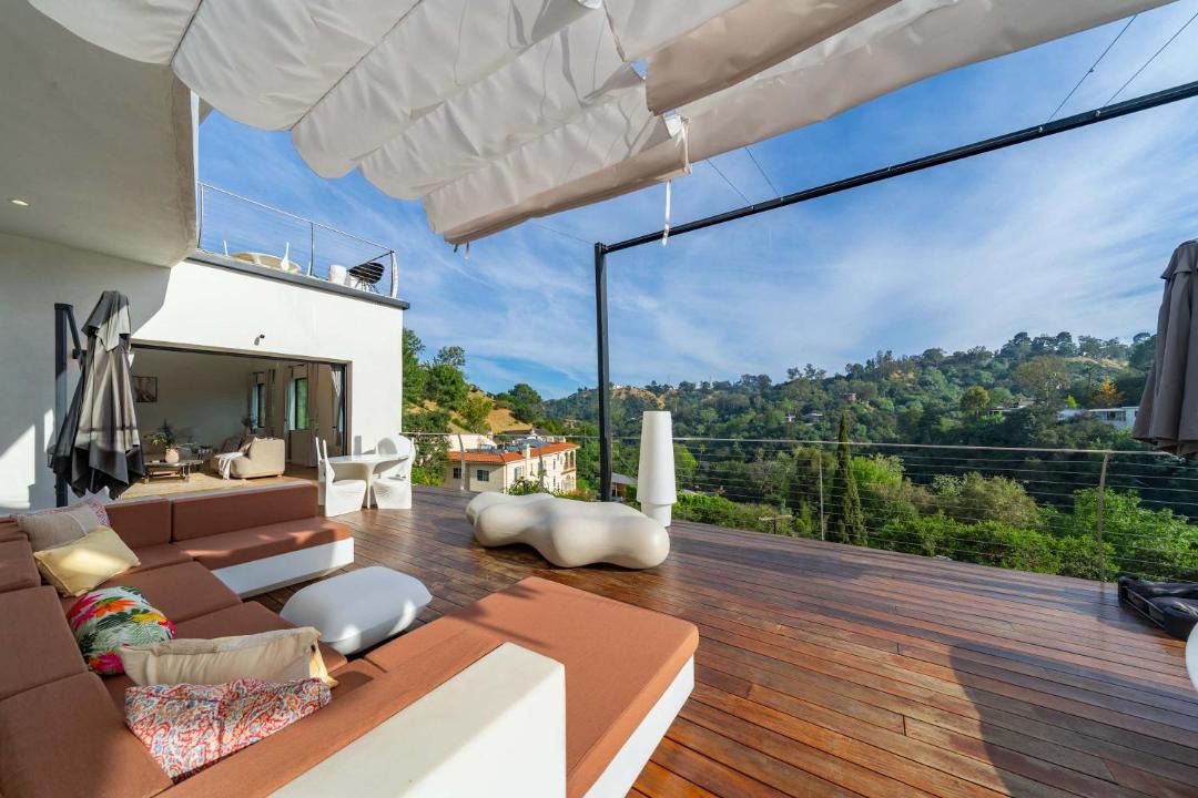 Photo of Others in Hollywood Hills West