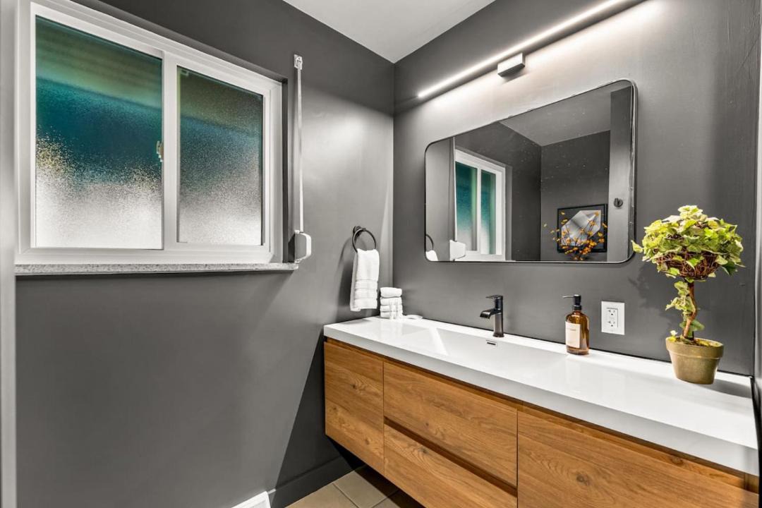 Photo of Bathroom in Scenic Heights