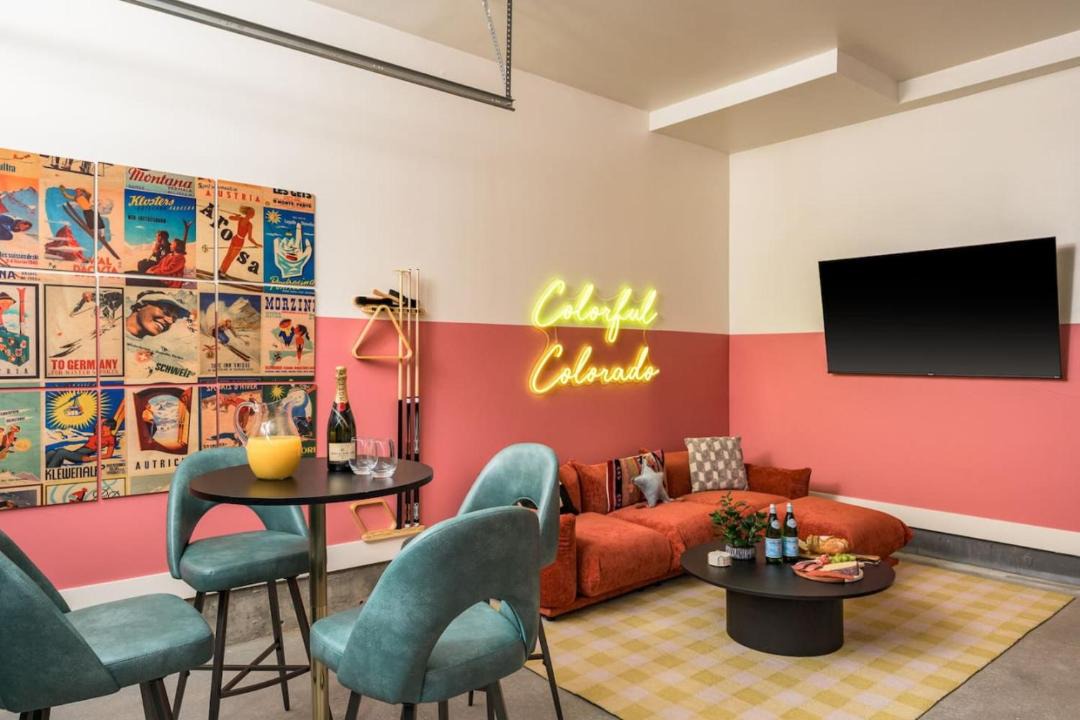 Photo of Livingroom in Berkley