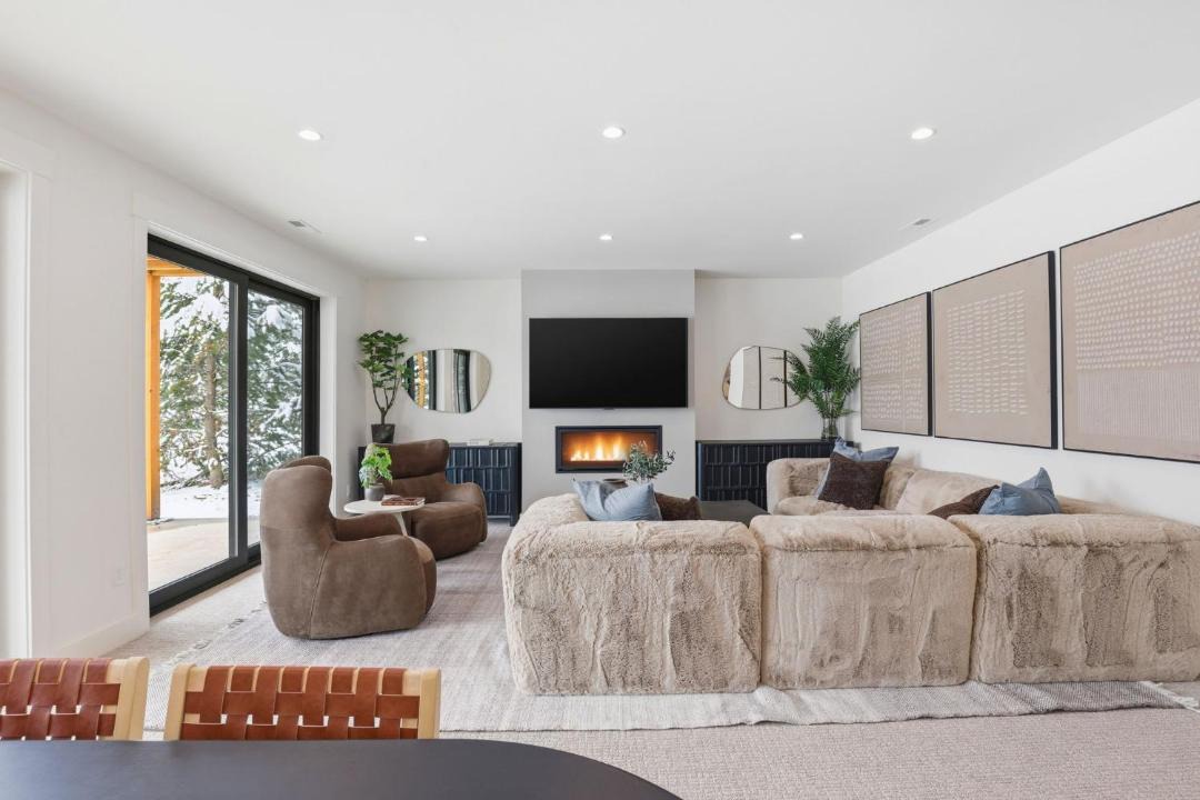 Photo of Livingroom in Gallatin Gateway