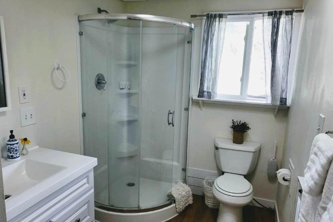 Photo of Bathroom in Drake